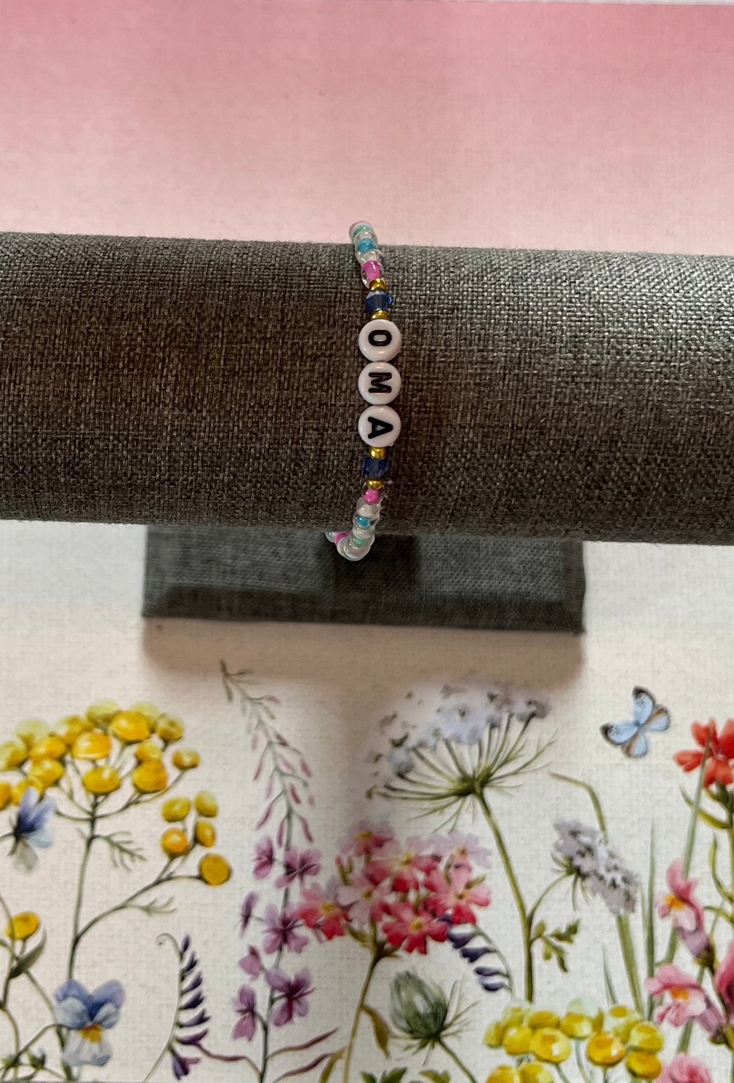 “Oma” Beaded Bracelet