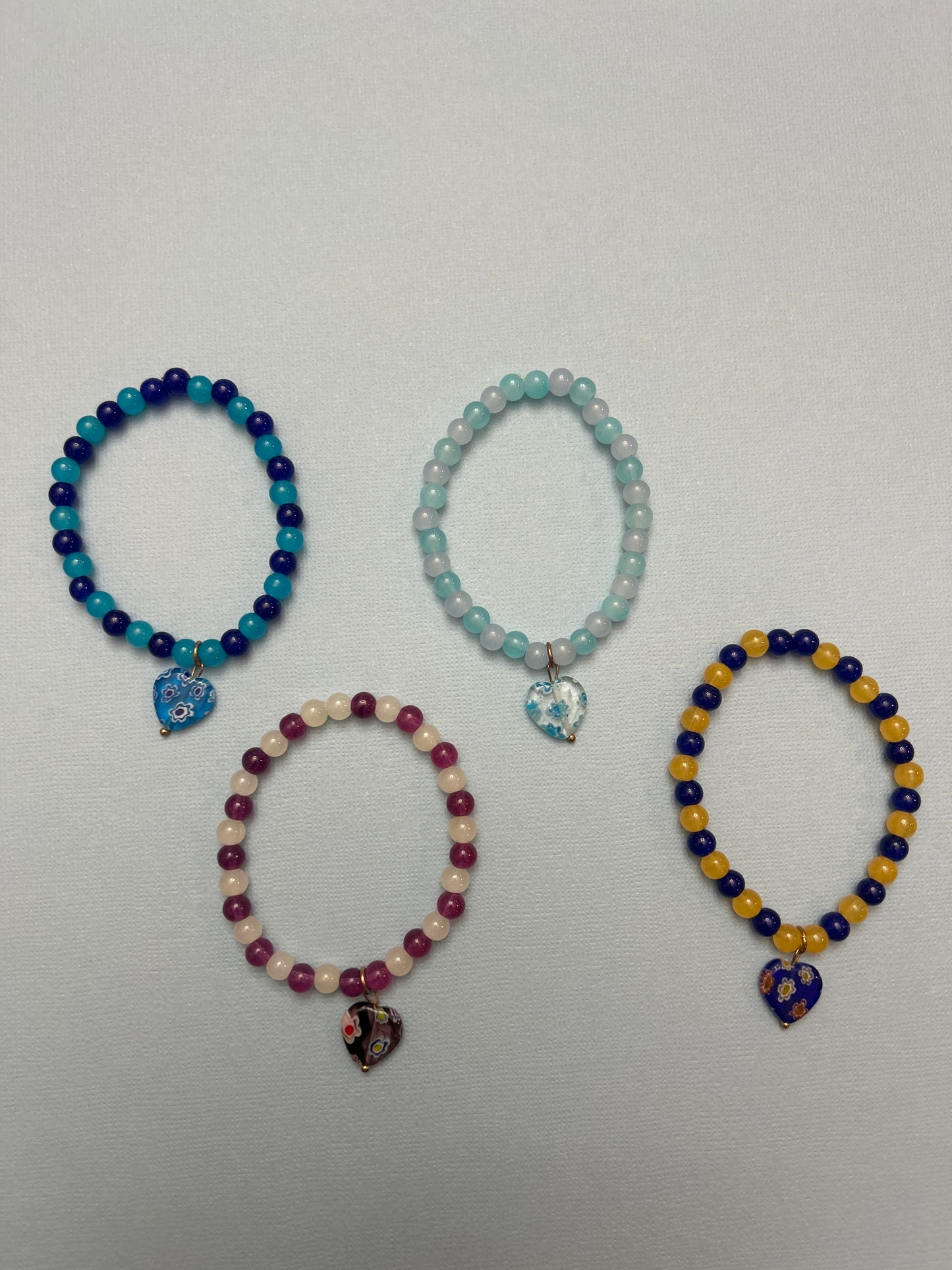 Monochromatic glass heart bracelet