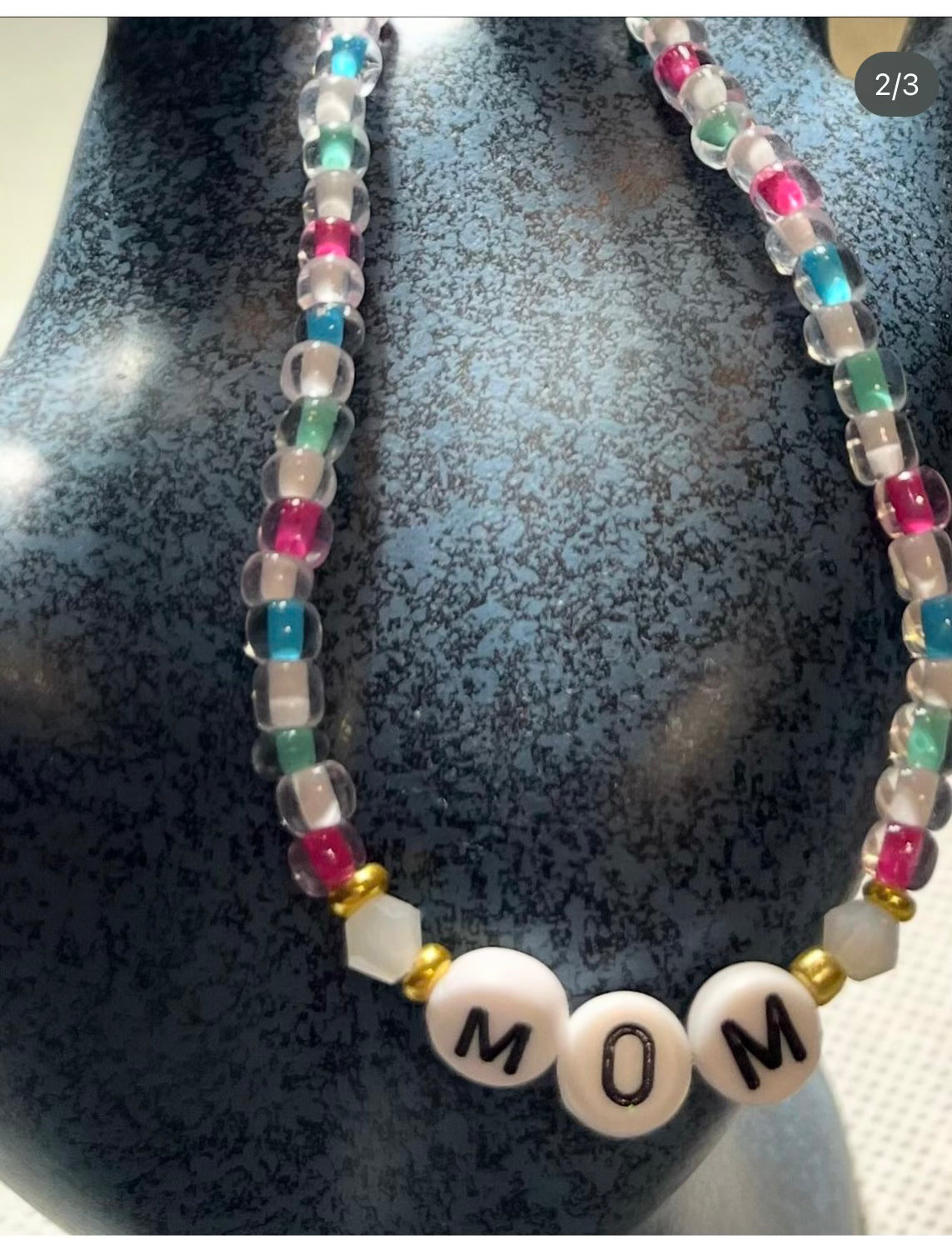 “Mom” Beaded bracelet